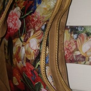 purse/ floweral multi color